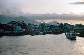 Tobelo: Hafen