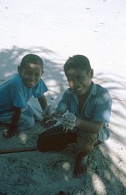 Insel Takalaya: Kinder