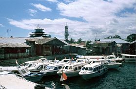 Sidangoli: Speedboat-Hafen