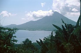 Blick auf die Bucht von Jailolo