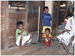 Dorf Waifual: im Haus des Dorfvorstehers