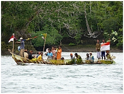 Insel Kola: geschmcktes Boot auf dem Sisir-Kanal