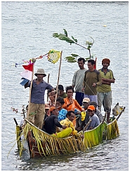 Insel Kola: geschmcktes Boot auf dem Sisir-Kanal