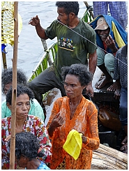 Insel Kola: Lang Halau - Bootstaufe