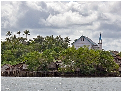 Insel Kola: Christliches Dorf