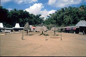 Dorfplatz von Langa