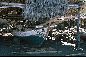 die Boote werden in Htten untergestellt