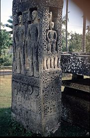 Grabstele in Pasunga