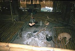Feuerstelle in einem traditionellen Haus