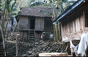 Traditionelle Huser in Kolo