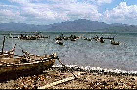 Fischerboote bei Hu'u