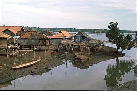 Flussmndung bei Empang