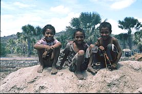 Kinder bei Atabae