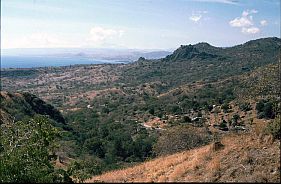 Landschaft zwischen Dili und Manatutu