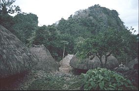 im traditionellen Dorf Tamkesi