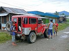 Unser Jeep (Toyota Landcruiser) kurz vor der Abfahrt.