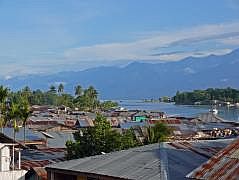 Blick auf Manokwari vom Hotel Maluku aus