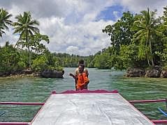 Numfor: Mit dem Boot um die ganze Insel - Lagune von Namber