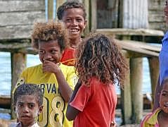 Numfor: Mit dem Boot um die ganze Insel - Rawar
