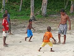 Numfor: Mit dem Boot um die ganze Insel - Rawar