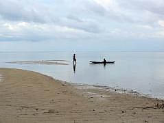 Numfor: Mit dem Boot um die ganze Insel - Manggari