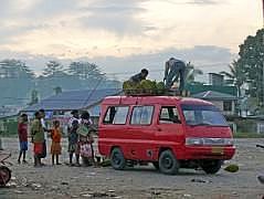 Terminal Wosi in Manokwari - von hier fahren Bemos u.a. nach Ransiki