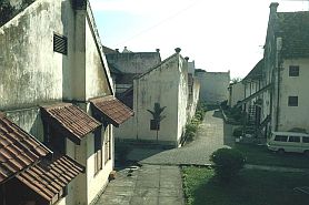 Fort Rotterdam: Straen