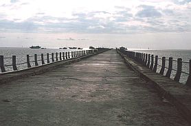 Watampone/Bajoe: Hafenpier