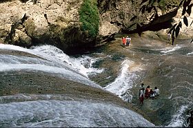 Wasserfall im Naturpark Bantimurung
