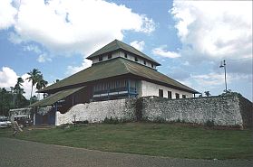 Alte Moschee im Kraton Wolio