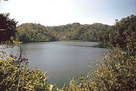 Kratersee Danau Tondok