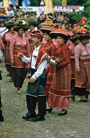 Fruchtfestival in Berastagi: Umzug