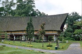 Knigspalast in Pematang Purba