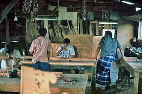 Pandai Sikat: Holzarbeiten