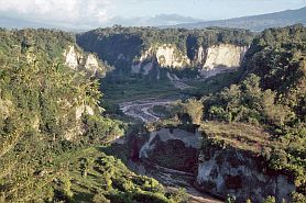 Grand Canyon von Bukittinggi (Ngarai Sianok)