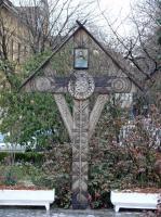 Kronstadt: Gedenkkreuz fr die bei dem Umsturz am 25.12.1989 Getteten