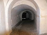 Kirchenburg Heltau: Befestigter Haupteingang, der auch mit Pferdewagen befahren werden konnte.
