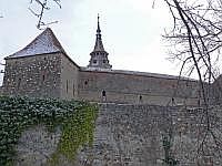 Petersberg/Snpetru: Kirchenburg auen