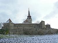 Petersberg/Snpetru: Kirchenburg auen
