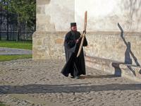 Radautz: Ruf zum Gottesdienst mit dem Klangholz