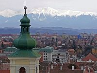 Blick vom Turm der Stadtkirche auf die Sdkarpaten