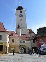 Alter Ratsturm (auch 'Ratturm') verbindet den Kleinen und den Groen Platz