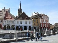 Blick vom Kleinen Platz auf das Gebude-Ensemble um die Stadtkirche