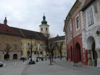 Hinter der katholischen Kirche, Nhe Piaţa Huet