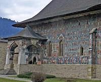 Kloster Suceviţa: Sdfassade, Eingang zur Vorhalle