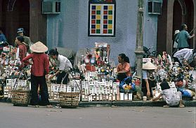 Saigon: Hndler auf den Brgersteigen