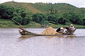 Hue: auf dem Parfmfluss