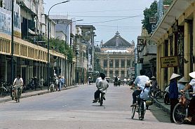 Hanoi: Gleicher Blick 1992
