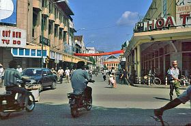 Hanoi: Strae zur Oper