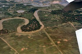 Hanoi: Luftaufnahme - Reisfelder und Siedlungen